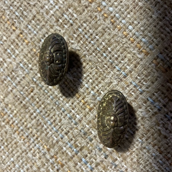 Drawer knobs - Picture 3 of 4